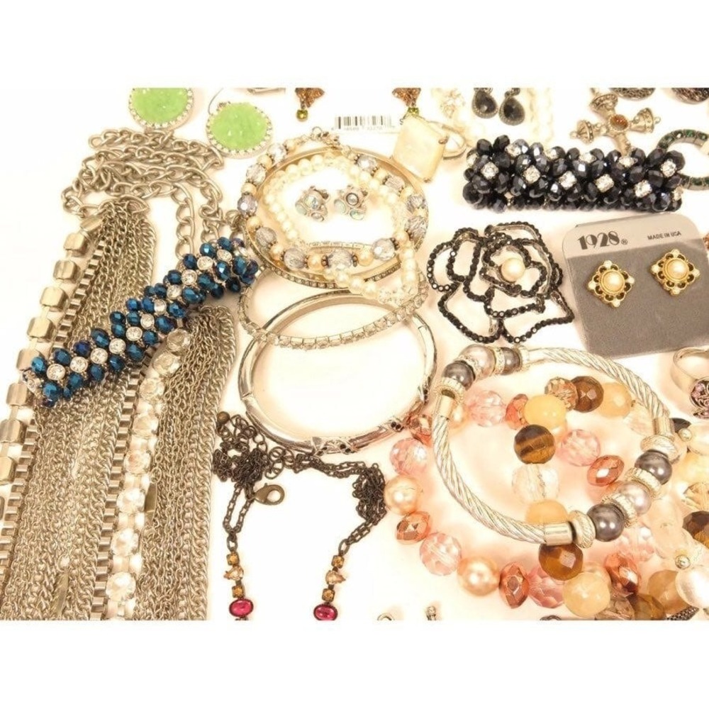 Sparkly Rhinestone Jewelry lot 67pc - Picture 12 of 12